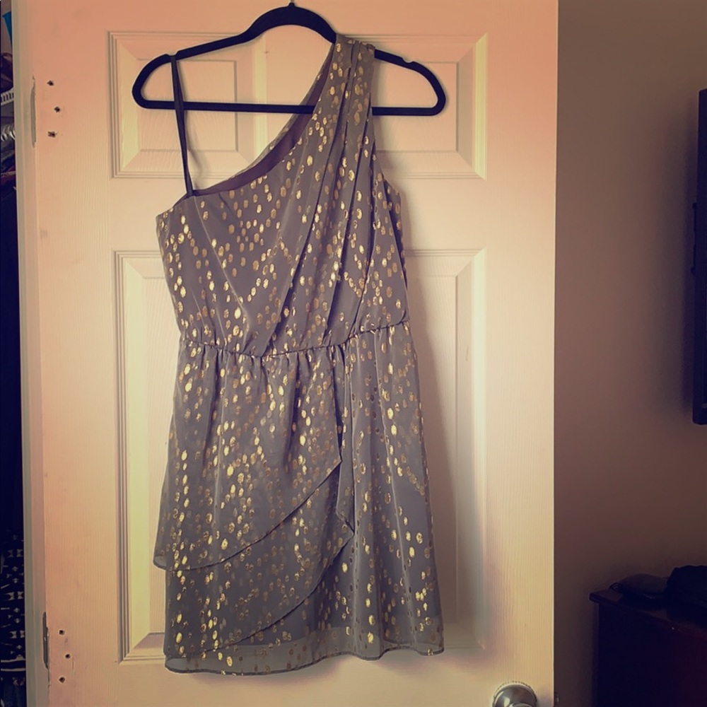 BCBGeneration one shoulder cocktail dress 💛🥂
